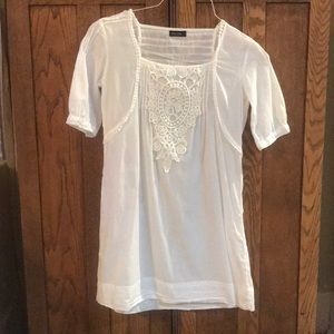 Cute women's white top